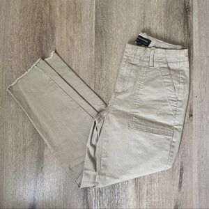 Banana Republic Women's Khaki Cropped Pants